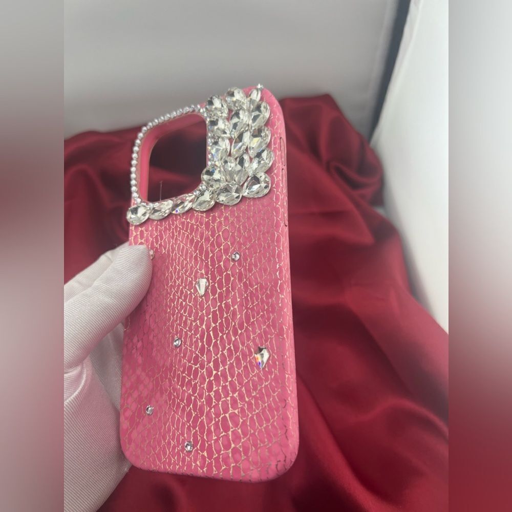 Luxury Pink Rhinestone iPhone 16 Pro Max Case - Picture 4 of 6